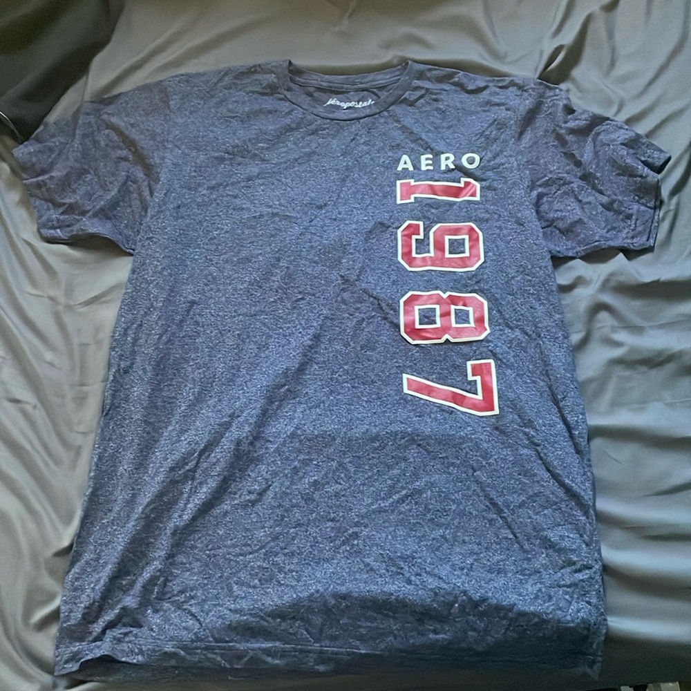 Aeropostale t shirt